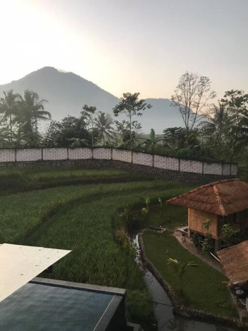Villa As-Salam, Kadungora, Garut Exterior foto